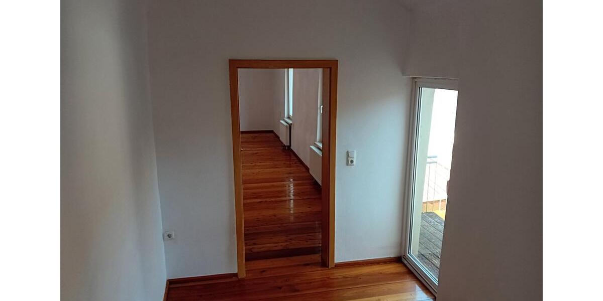 Einfamilienhaus Coburg - 3 Zimmer, 160 m&sup2;, 1.390&euro; | Angebot:26556485