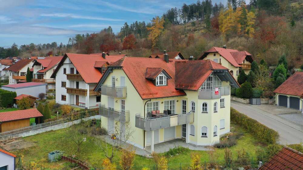 Einfamilienhaus Greding - 10 Zimmer, 324 m&sup2;, 859.000&euro; | Angebot:23825703
