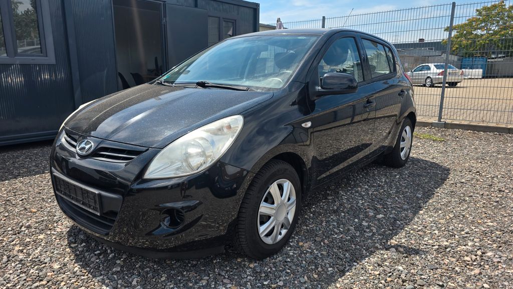 Hyundai i20 107.515 km 3.483 &euro; Schwetzingen 68723