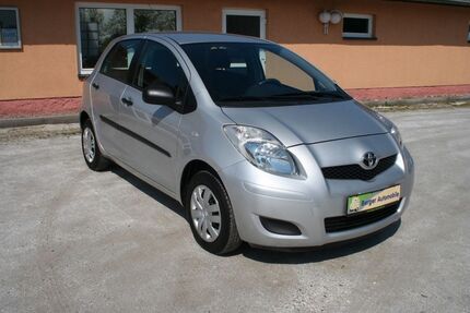 Toyota Yaris 83.000 km 3.800 &euro; Dresden 01257
