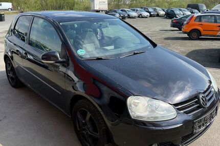 VW Golf 230.000 km 999 &euro; Wetzlar 35576
