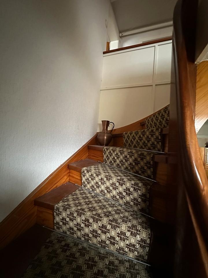 9 Zimmer Haus mit grossem Hof zum mieten zimmer