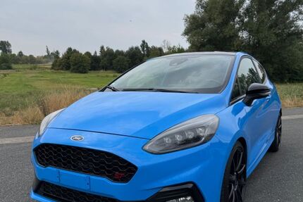 Ford Fiesta 39.000 km 22.490 &euro; Fürth 90768