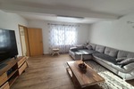 Großzügiges Wohnen für zwei Generationen: Poolbereich mit Poolbar & barrierefreiem EG - Zweifamilienhaus Katzweiler | Angebot:24408767