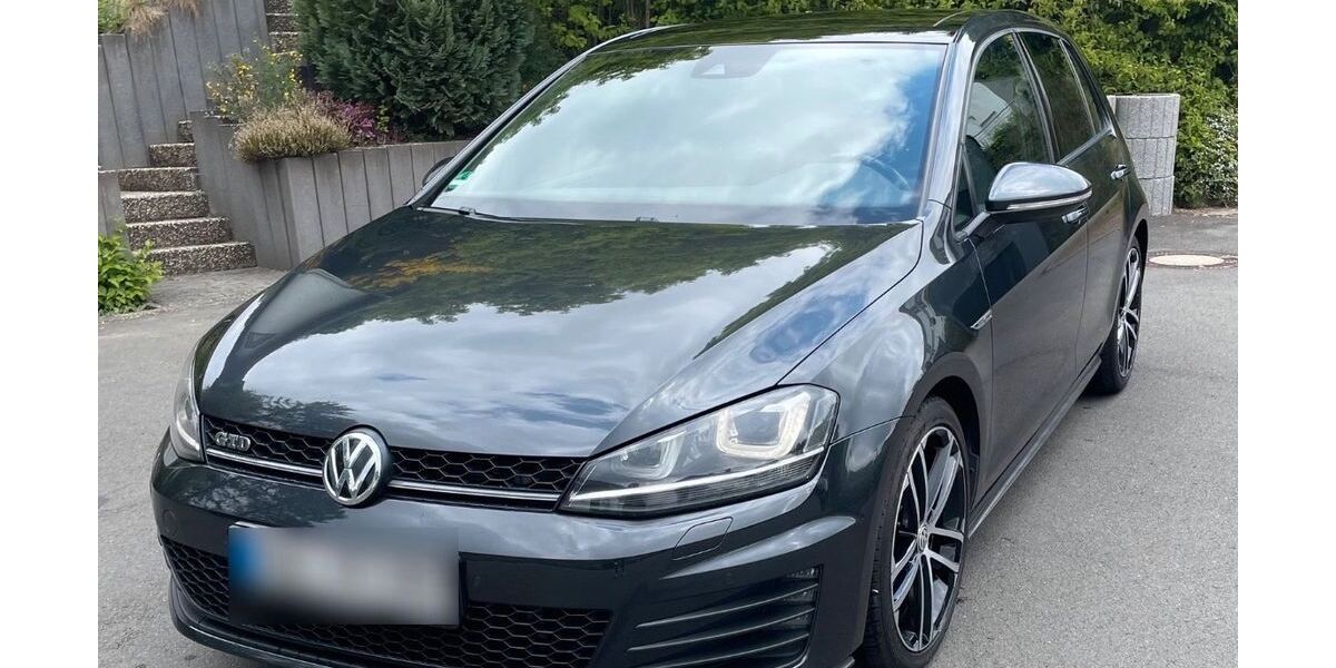 VW Golf 173.400 km 14.900 &euro; Daun 54550