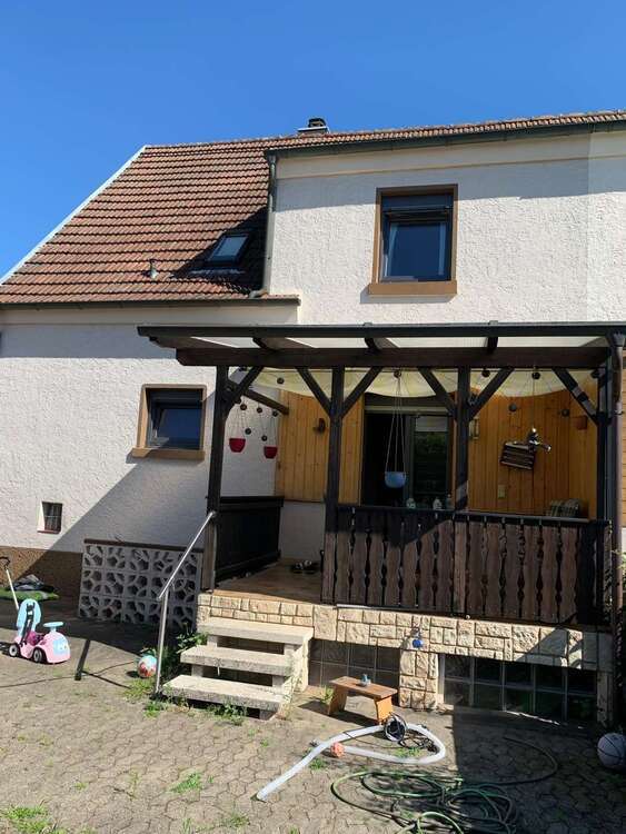 Haus zum Mieten in Homburg 1.200 € 101 m²