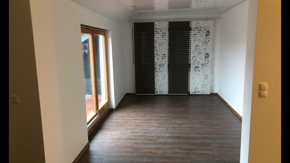 Dachgeschoßwohnung Wertheim - 5 Zimmer, 127 m&sup2;, 340.000&euro; | Angebot:26432384