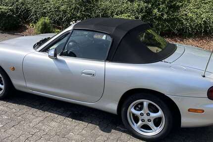 Mazda MX-5 127.000 km 6.999 &euro; Helmeroth 57612