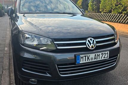 VW Touareg 300.150 km 11.900 &euro; Flörsheim 65438