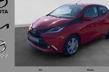 Toyota Aygo (X) 17.600 km 11.950 &euro; Schortens 26419