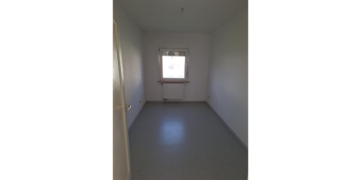 Etagenwohnung Pirmasens - 4 Zimmer, 67 m&sup2;, 475&euro; | Angebot:26067609