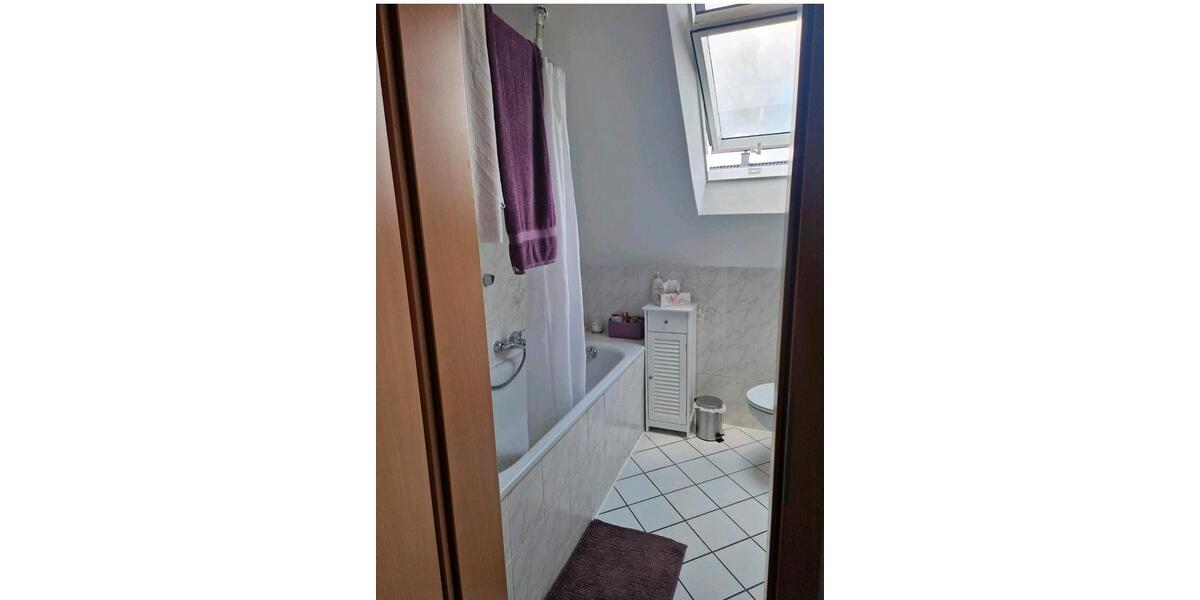 Dachgeschoßwohnung Herzebrock-Clarholz Clarholz - 4 Zimmer, 74 m&sup2;, 600&euro; | Angebot:25350857