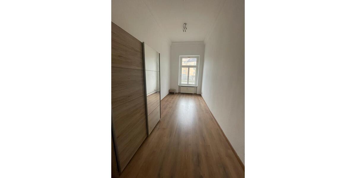 Etagenwohnung Halle (Saale) Damaschkestraße - 5 Zimmer, 158 m&sup2;, 1.100&euro; | Angebot:25168699
