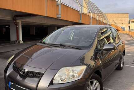 Toyota Auris 106.332 km 5.450 &euro; Hegensberg (Esslingen am Neckar) 73732