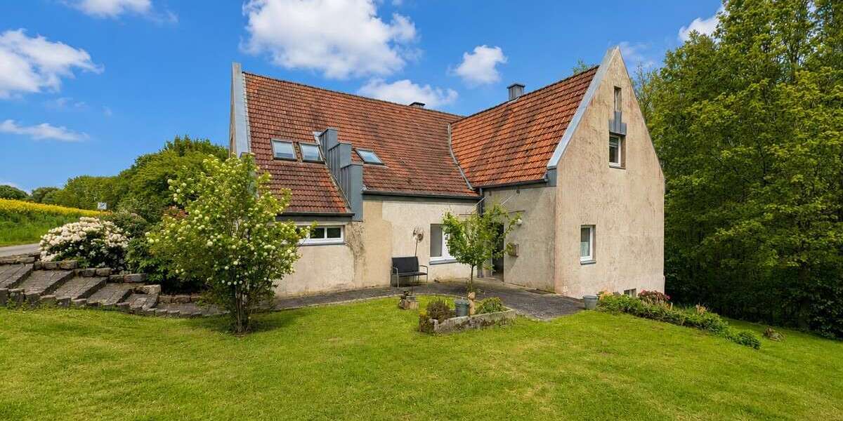 Charakterimmobilie mit Einliegerwohnung auf außergewöhnlichem Naturgrundstück - Mehrfamilienhaus, Wohnhaus Hüllhorst | Angebot:27254352