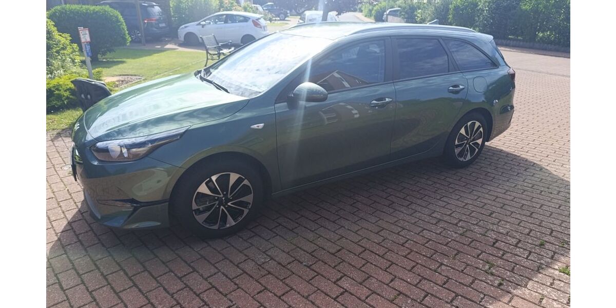 Kia ceed Sportswagon 12.300 km 19.500 &euro; Obernkirchen 31683