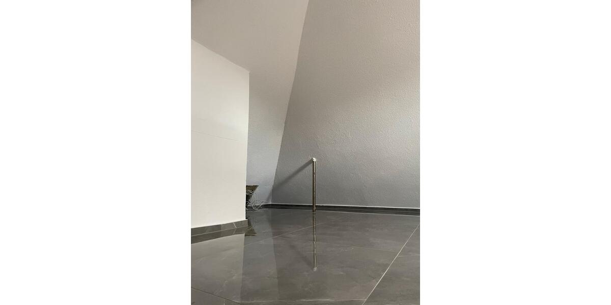 Dachgeschoßwohnung Hösbach - 3 Zimmer, 100 m&sup2;, 950&euro; | Angebot:26165814