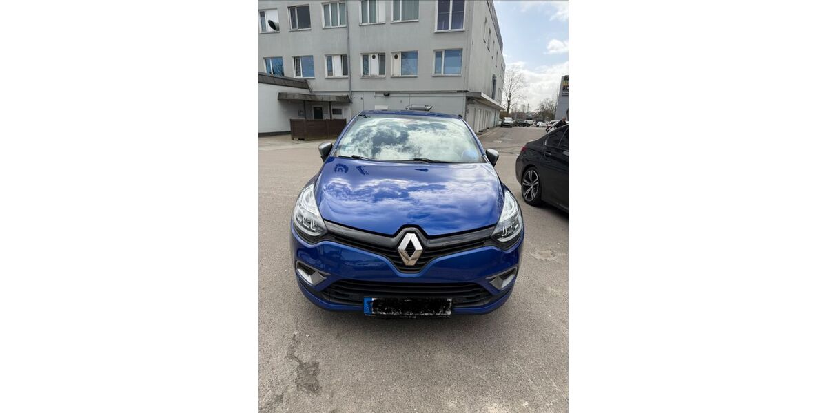 Renault Clio 70.000 km 11.900 &euro; Flensburg 24944