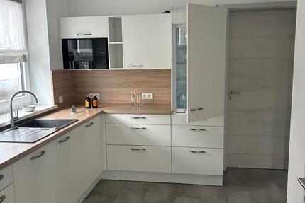 Haus Eschenburg - 3 Zimmer, 103 m&sup2;, 750&euro; | Angebot:25592608