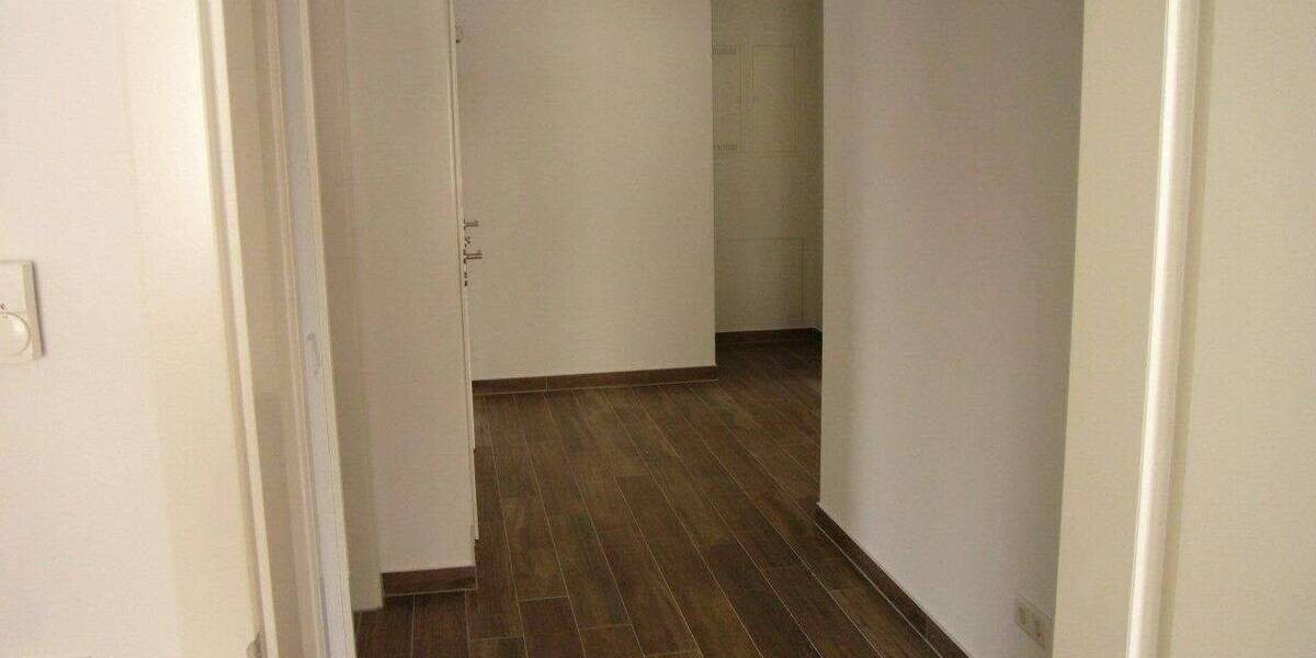 Etagenwohnung Stralsund Tribseer - 3 Zimmer, 90 m&sup2;, 1.170&euro; | Angebot:26885962