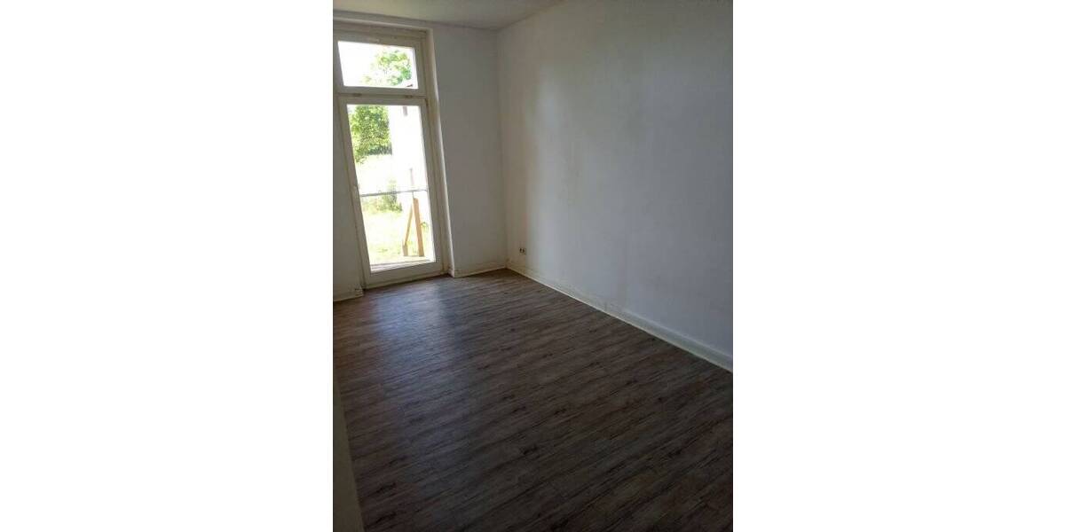 Etagenwohnung Grabow - 4 Zimmer, 88 m&sup2;, 475&euro; | Angebot:25374698