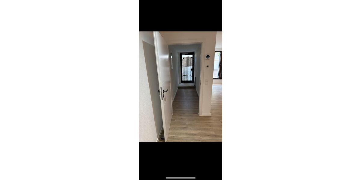 Erdgeschoßwohnung Wendlingen am Neckar - 3.5 Zimmer, 132 m&sup2;, 1.400&euro; | Angebot:22106168