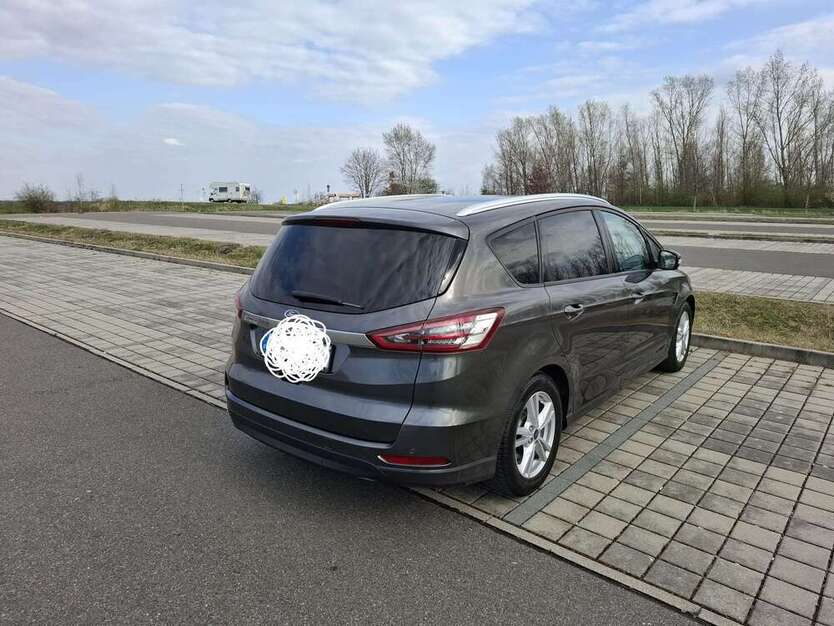 S-Max