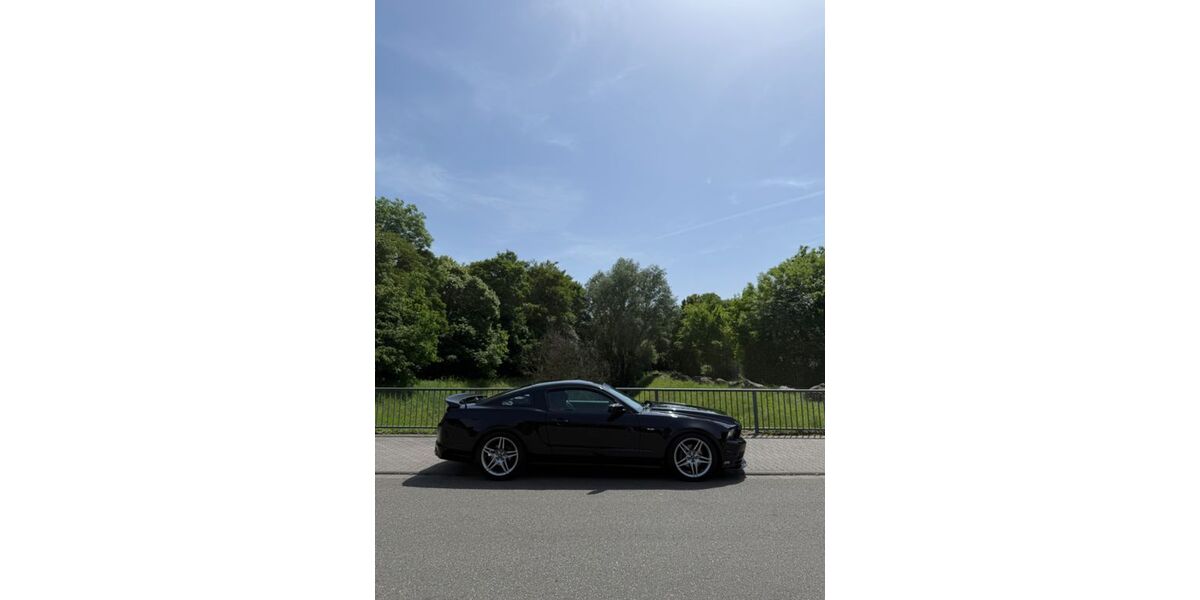Ford Mustang 160.000 km 15.900 &euro; Waldsee 67165