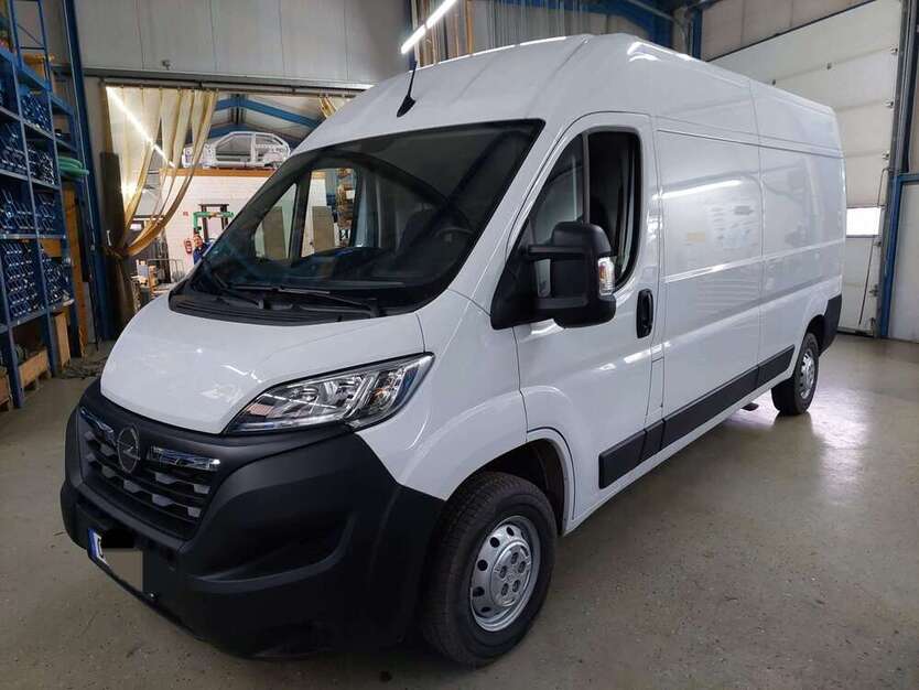 Opel Movano 2.000 km 29.900 € Oschersleben 39387