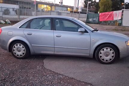Audi A4 331.000 km 690 &euro; Neustadt/Wstr. 67433