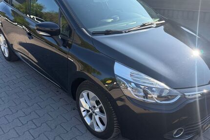 Renault Clio 123.600 km 7.890 &euro; Dortmund 44319