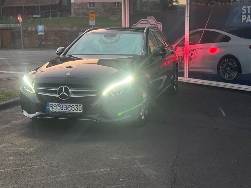 Mercedes-Benz C 220 200.000 km 15.299 € Bad Bruckenau 97769