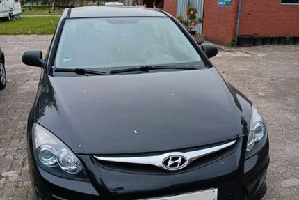 Hyundai i30 160.000 km 2.999 &euro; Uplengen 26670