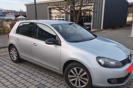 VW Golf 156.000 km 5.400 &euro; Vohenstrauß 92648