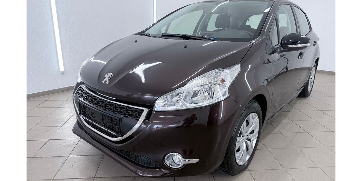Peugeot 208 58.000 km 7.990 &euro; Weferlingen 39356