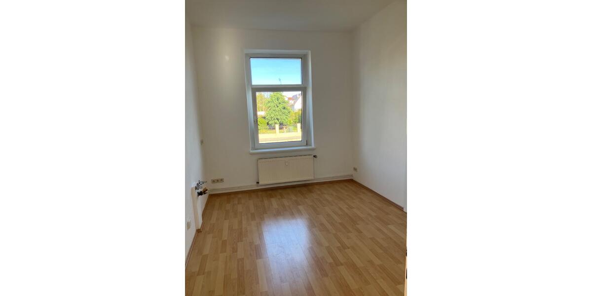 Erdgeschoßwohnung Naumburg (Saale) - 3 Zimmer, 75 m&sup2;, 400&euro; | Angebot:26405526