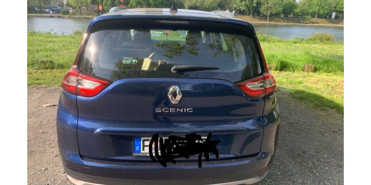 Renault Scenic 123.000 km 11.900 € Frankfurt am Main 60386