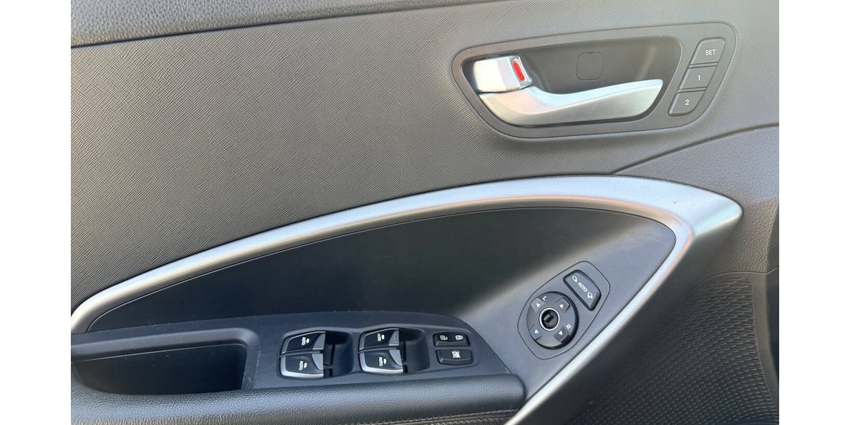 Hyundai Santa Fe 2.2 CRDi Premium 4WD Automatik Kamera Xen 213.000 km 10.500 &euro; Altdorf 84032