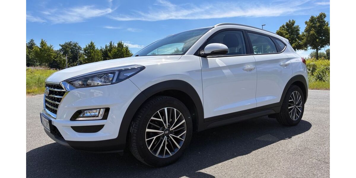 Hyundai TUCSON 49.200 km 22.200 &euro; Horneburg 21640