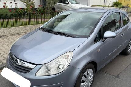 Opel Corsa 71.300 km 3.799 &euro; Rüsselsheim 65428