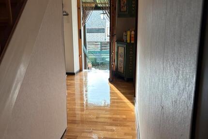 Haus Kusel - 4 Zimmer, 145 m&sup2;, 1.100&euro; | Angebot:25413222