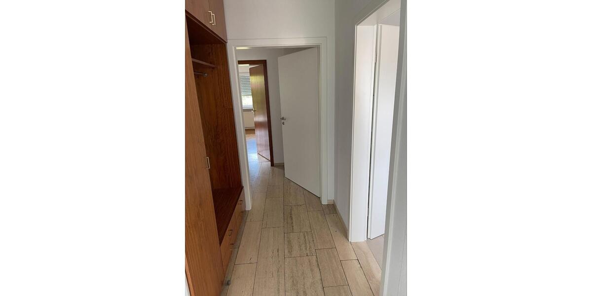Einfamilienhaus Brackenheim - 6 Zimmer, 196 m&sup2;, 600.000&euro; | Angebot:26777191