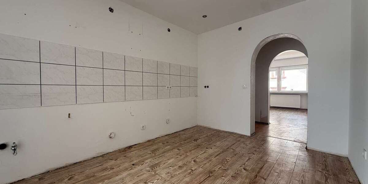 Großzügige 4-Zimmer-Wohnung mit großer Terrasse in Bexbach - Terrassenwohnung Bexbach | Angebot:27108964