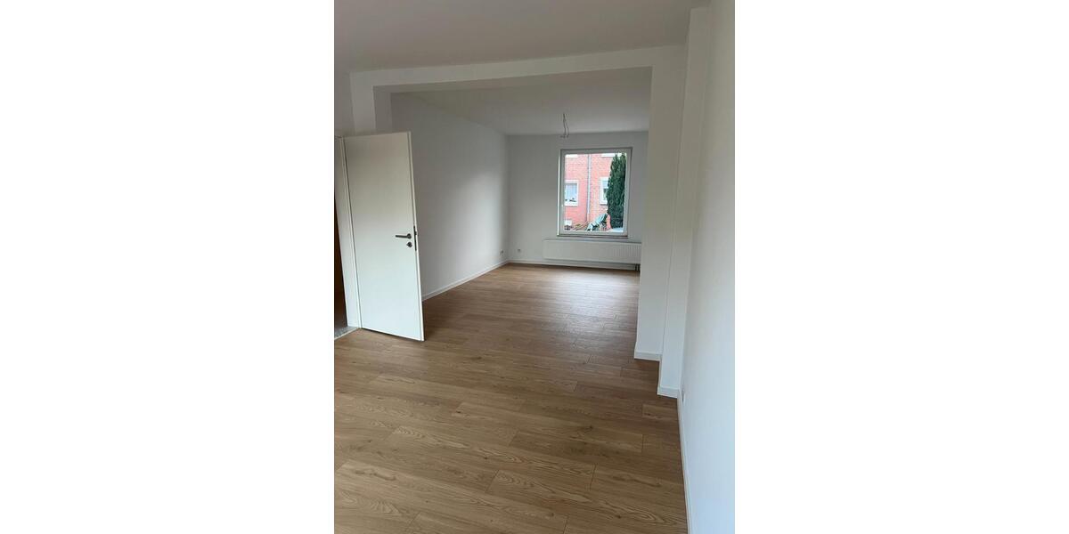 Reihenhaus Emden - 4 Zimmer, 125 m&sup2;, 1.100&euro; | Angebot:26255440