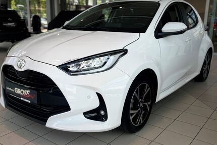 Toyota Yaris 7.800 km 23.980 &euro; Amberg 92224