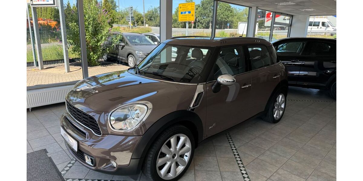 Mini Countryman S (Cooper) 139.999 km 9.390 &euro; Eggolsheim 91330