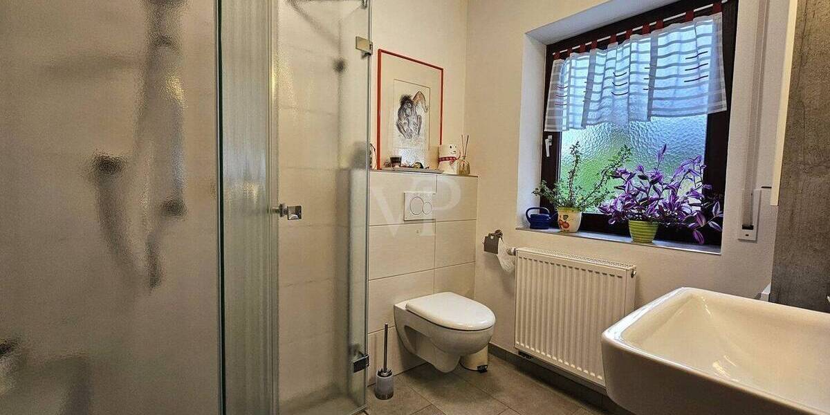 Doppelhaushälfte Ansbach - 8 Zimmer, 150 m&sup2;, 469.000&euro; | Angebot:26106506