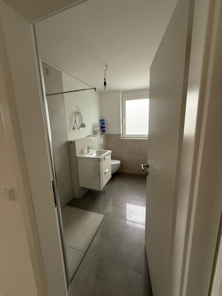 Helle 2,5 Zimmer Einliegerwohnung zimmer