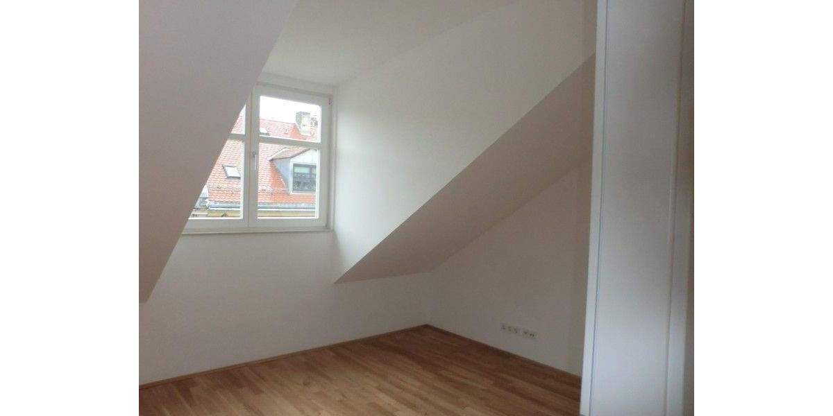 Etagenwohnung Fürth Innenstadt - 2 Zimmer, 59 m&sup2;, 185.000&euro; | Angebot:25562975