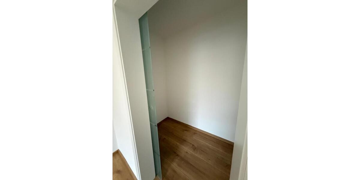 Etagenwohnung Lauingen (Donau) - 3 Zimmer, 76 m&sup2;, 1.090&euro; | Angebot:25382363